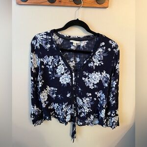 American Eagle Quarter Sleeve Flowy Top